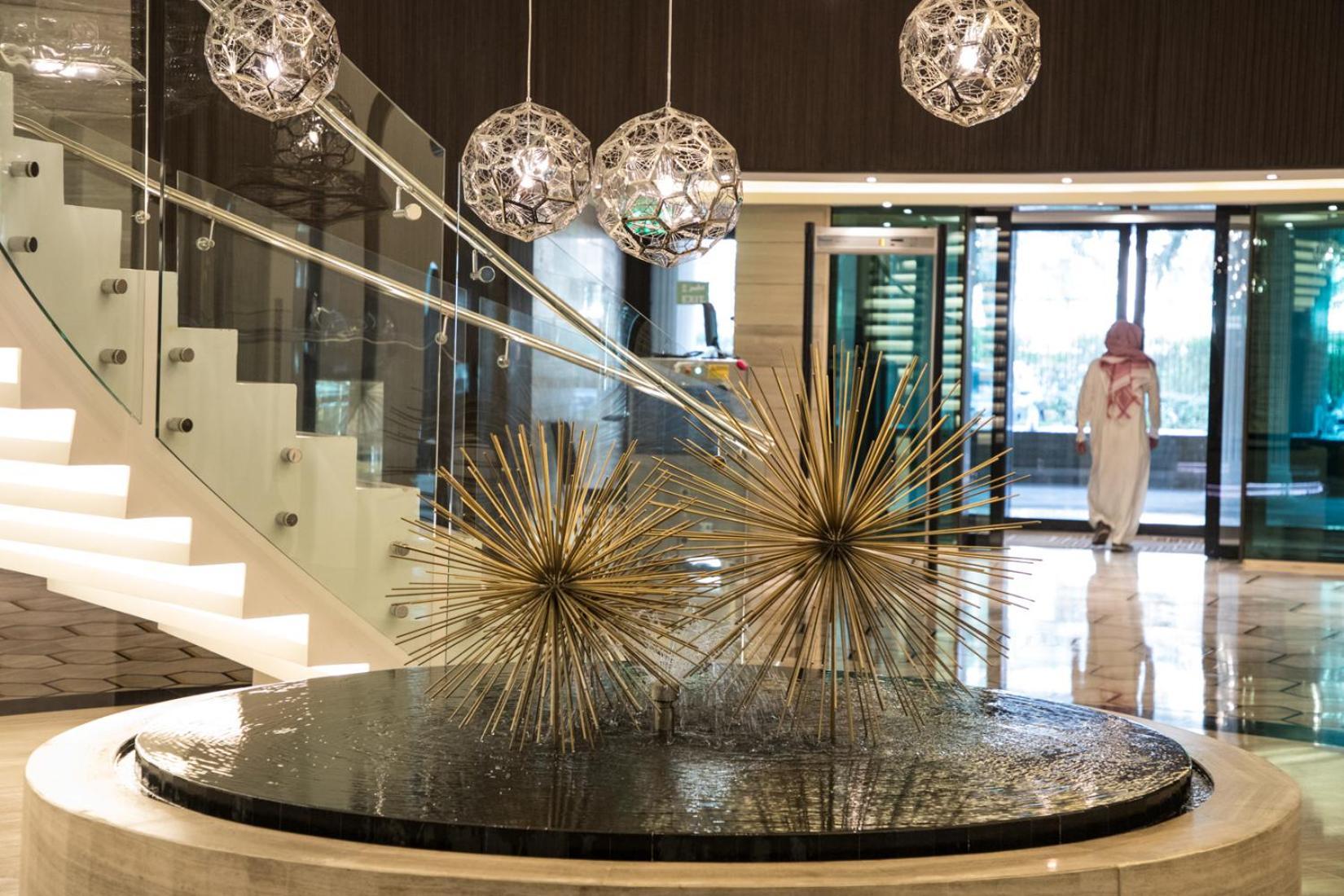 แฟร์มอนต์ ริยาด Hotel ริยาดห์ ภายนอก รูปภาพ Fountain at the Four Seasons Hotel, Riyadh