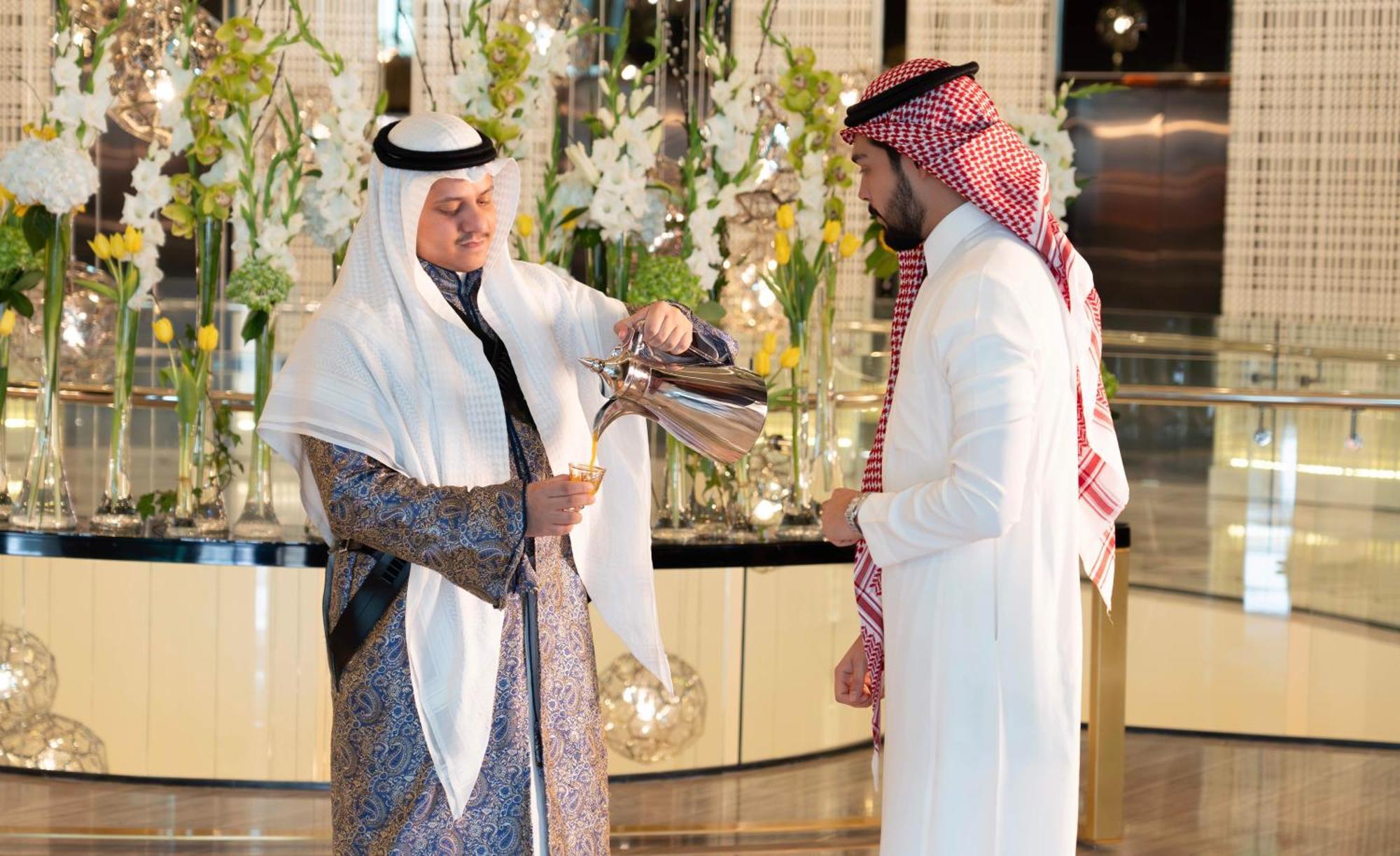 แฟร์มอนต์ ริยาด Hotel ริยาดห์ ภายนอก รูปภาพ Arabian coffee being served